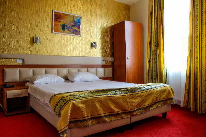 Kosher Hotel Lev Or Bucarest Exterior foto